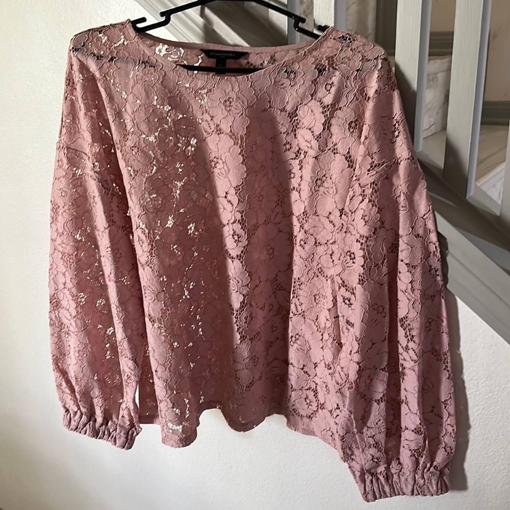 Banana Republic NWOT pink floral lace blouse